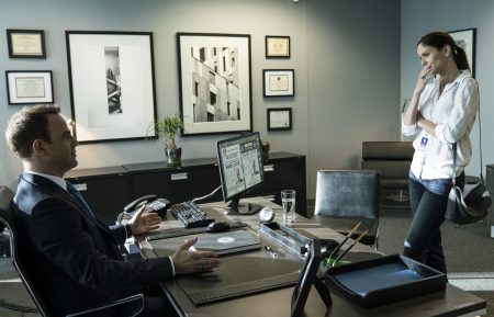 Paul Adelstein and Sarah Wayne Callies in Prison Break