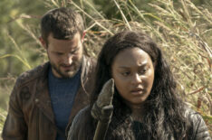Nico Tortorella as Felix, Aliyah Royale as Iris - The Walking Dead: World Beyond - Season 1, Episode 5