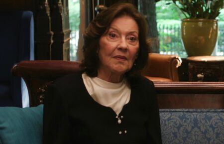 Kelly Bishop in 'Étoile'