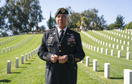 Harry Bosch (Titus Welliver) in Bosch: Legacy